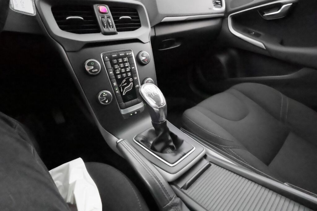 Volvo V40 2013 Harmaa