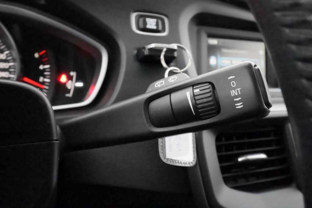 Volvo V40 2013 Harmaa