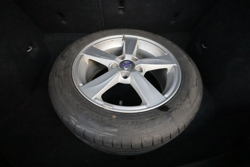 Volvo V40 2013 Harmaa