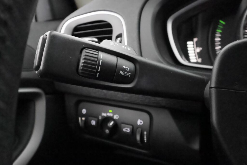 Volvo V40 2013 Harmaa