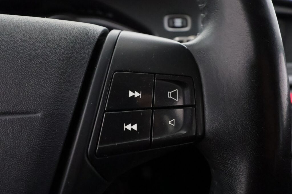 Volvo V40 2013 Harmaa