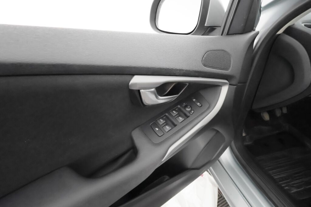 Volvo V40 2013 Harmaa