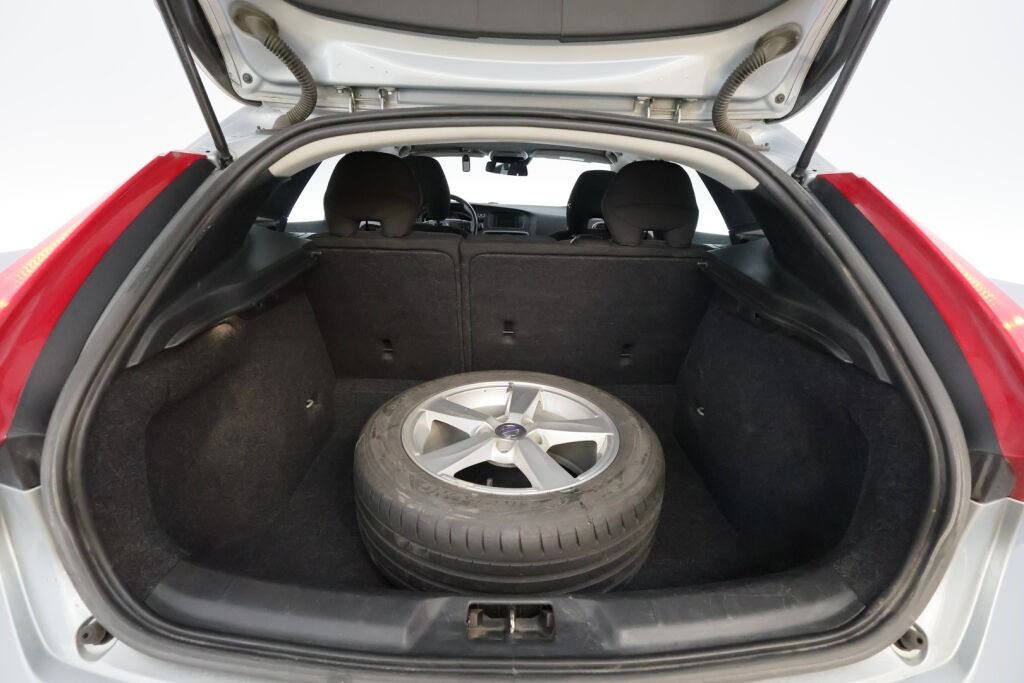 Volvo V40 2013 Harmaa