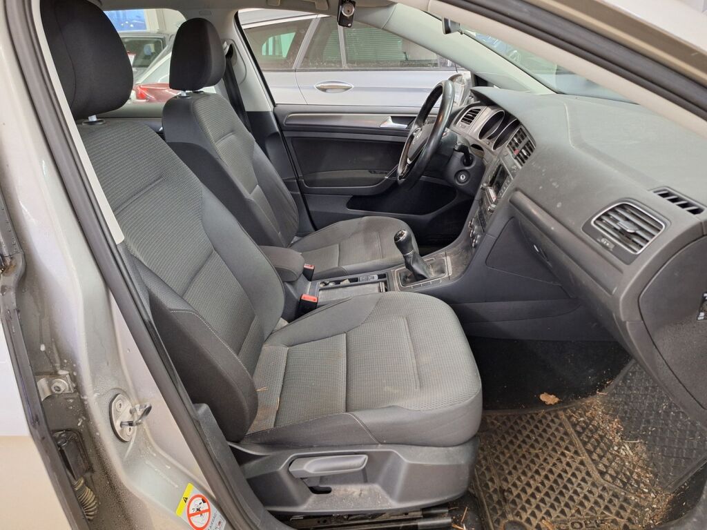 Volkswagen Golf 2013 Harmaa