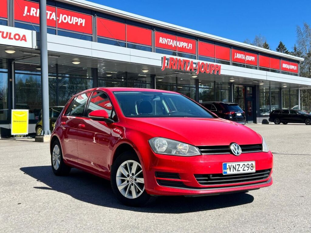 Volkswagen Golf 2013 Punainen
