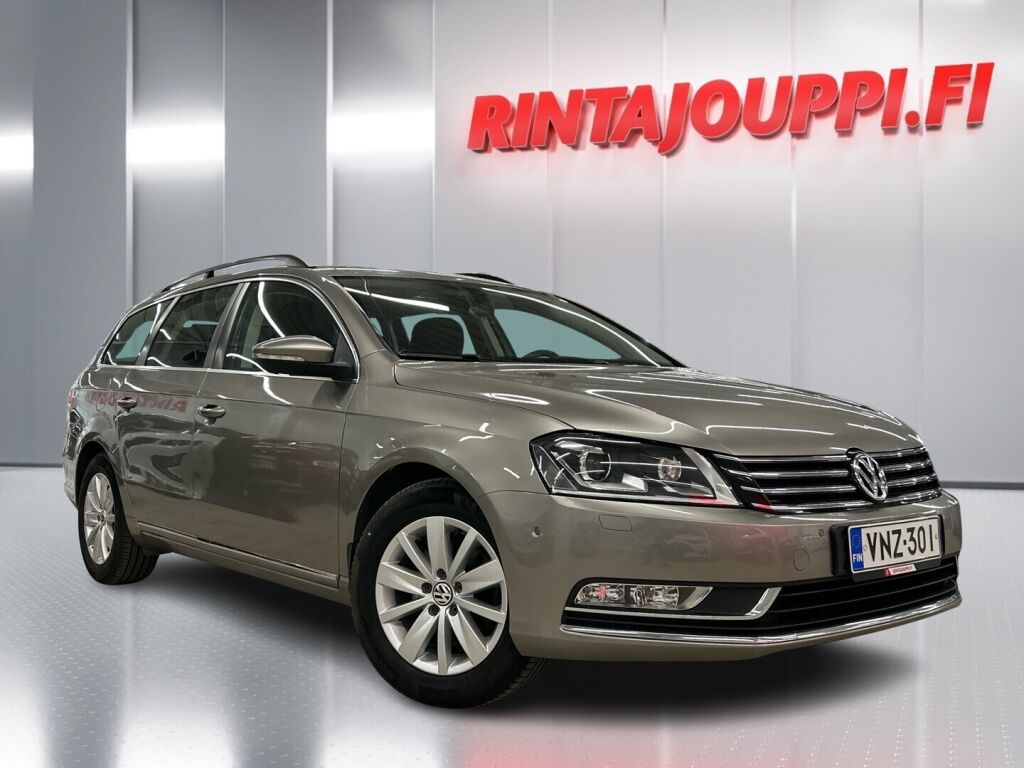 Volkswagen Passat 2012 Ruskea (beige)