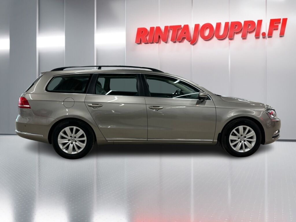 Volkswagen Passat 2012 Ruskea (beige)