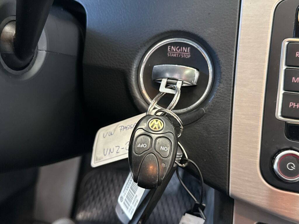 Volkswagen Passat 2013 Ruskea (beige)