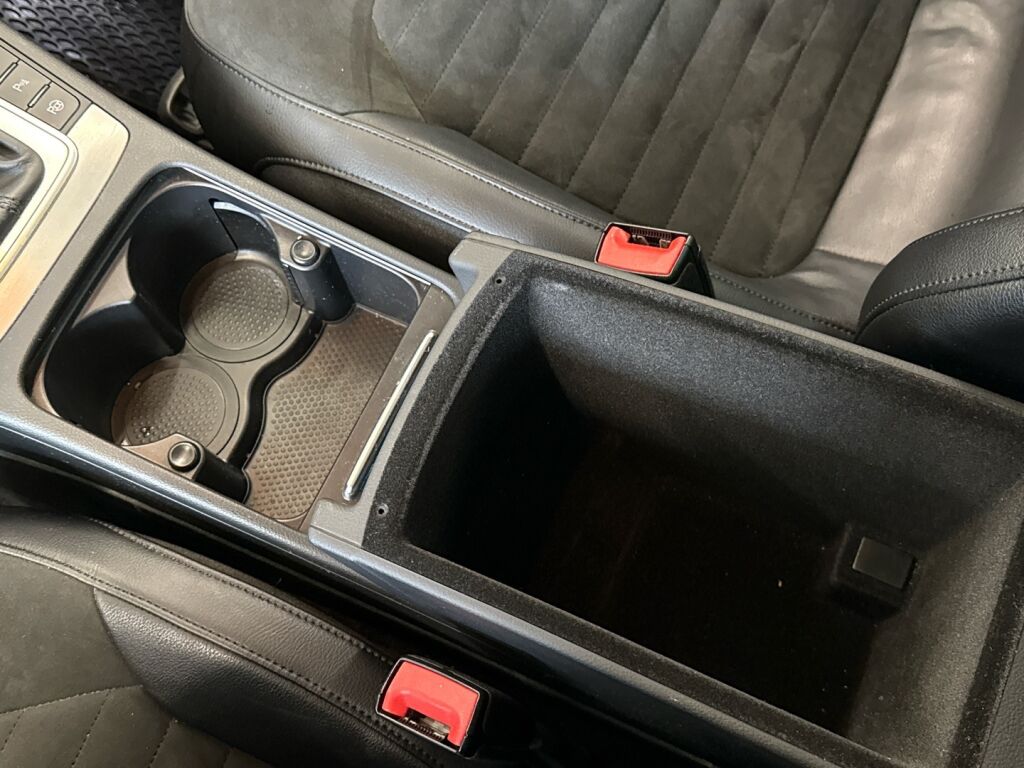 Volkswagen Passat 2013 Ruskea (beige)