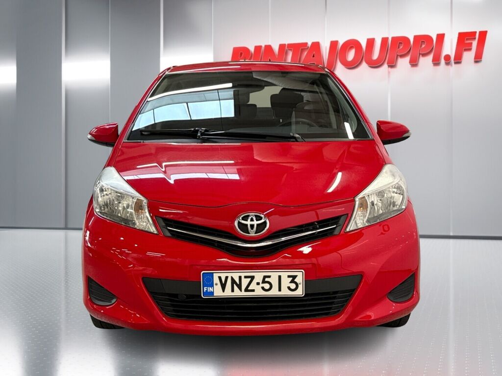 Toyota Yaris 2013 Punainen