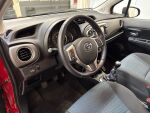 Toyota Yaris 2013 Punainen