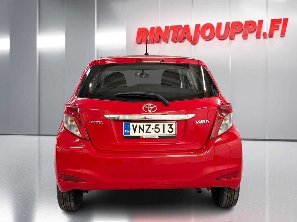 Toyota Yaris 2013 Punainen