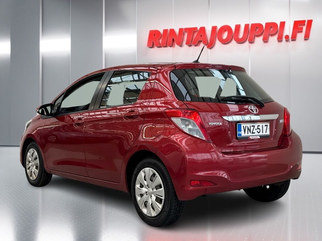 Toyota Yaris 2013 Punainen
