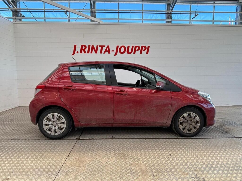 Toyota Yaris 2013 Punainen