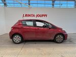 Toyota Yaris 2013 Punainen