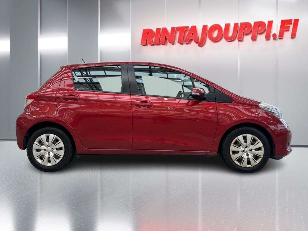 Toyota Yaris 2013 Punainen