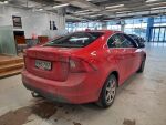Volvo S60 2013 Punainen