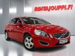Volvo S60 2013 Punainen