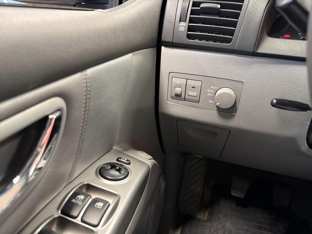 Kia Sorento 2007 Musta