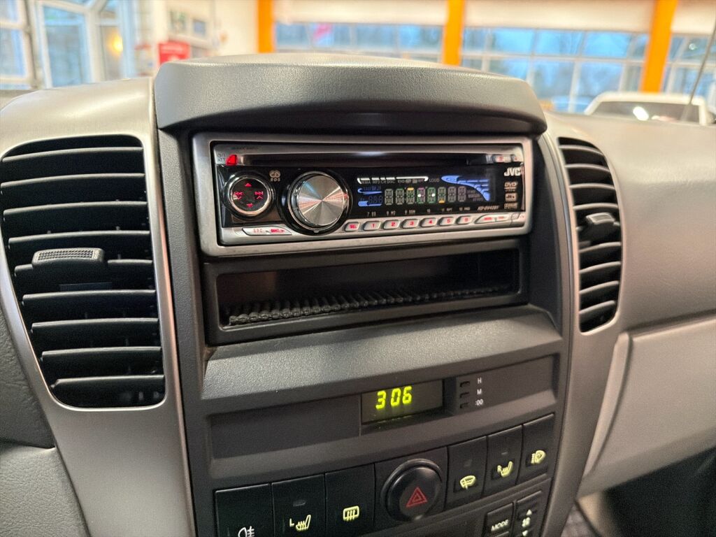 Kia Sorento 2007 Musta