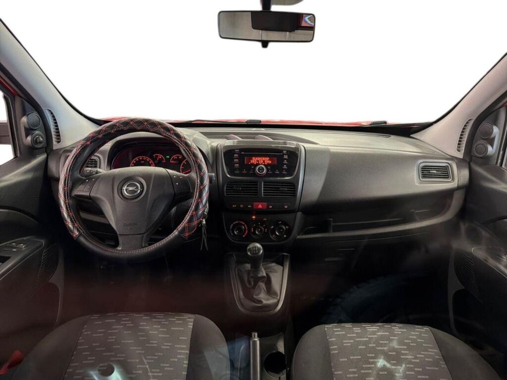 Opel Combo 2013 Punainen