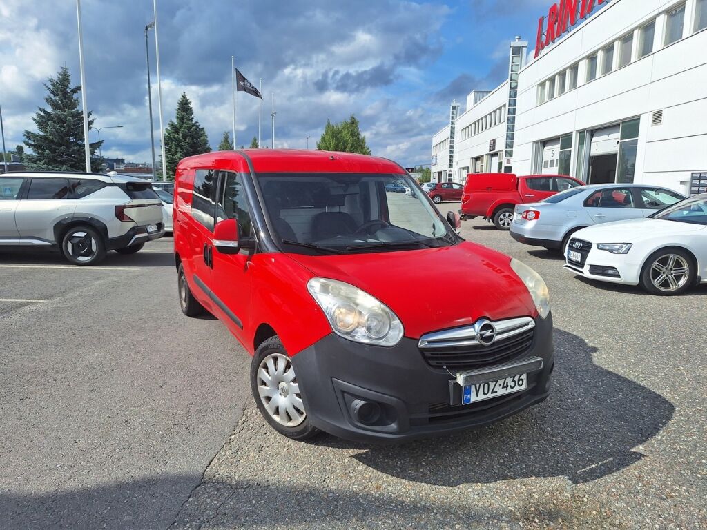 Opel Combo 2013 Punainen