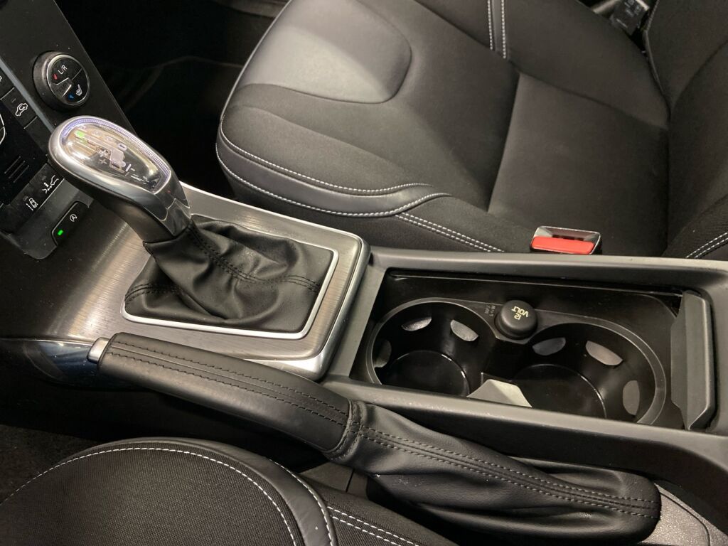 Volvo V40 2013 Valkoinen