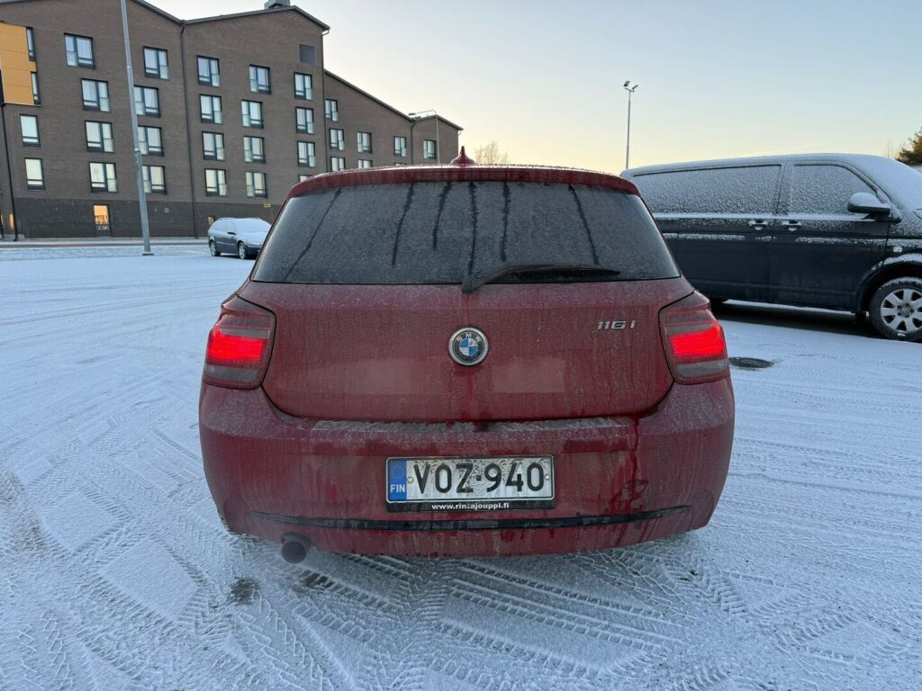BMW 116 2013 Punainen