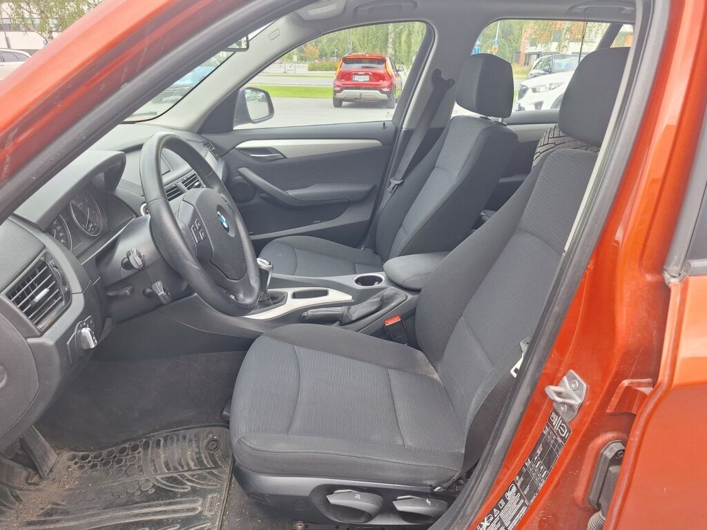 BMW X1 2012 Oranssi