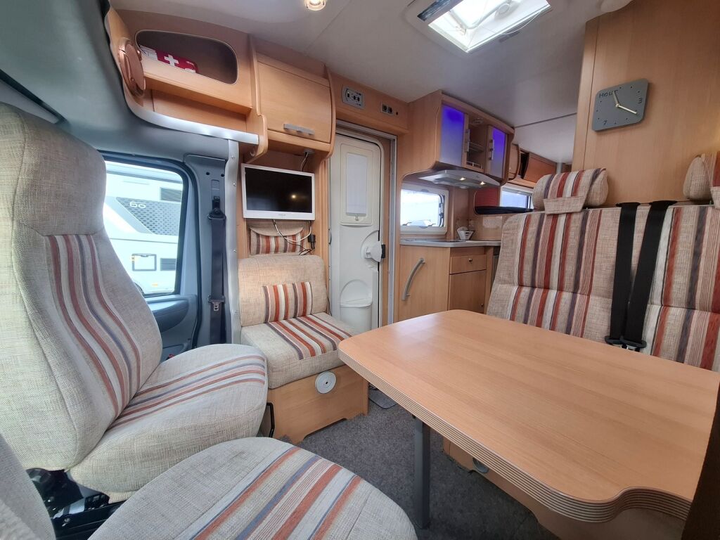 T.e.c. ADVANTEC TI 654 2008 Harmaa