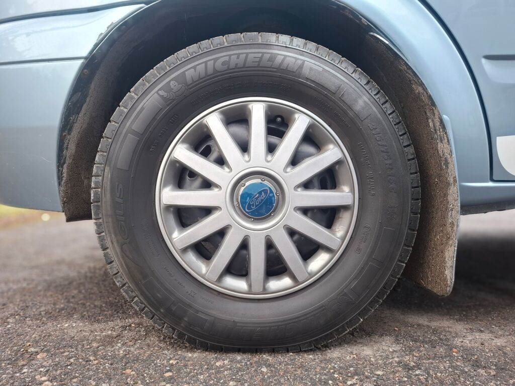 T.e.c. ADVANTEC TI 654 2008 Harmaa