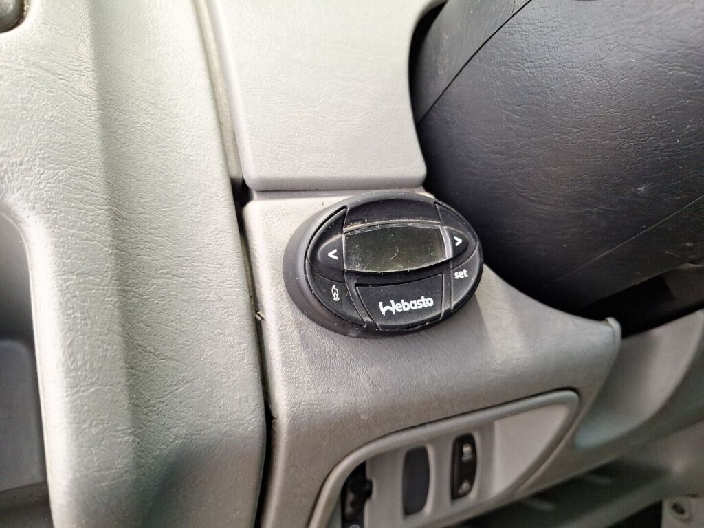 Opel Vivaro 2007 Hopea