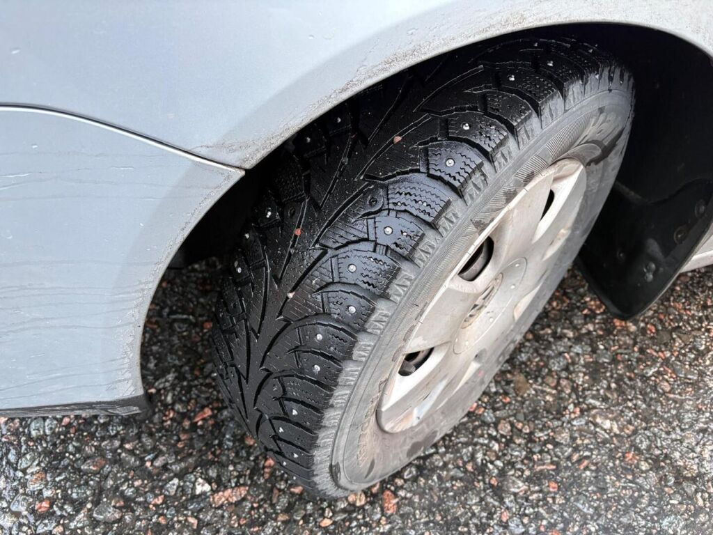 Volkswagen Polo 2003 Harmaa