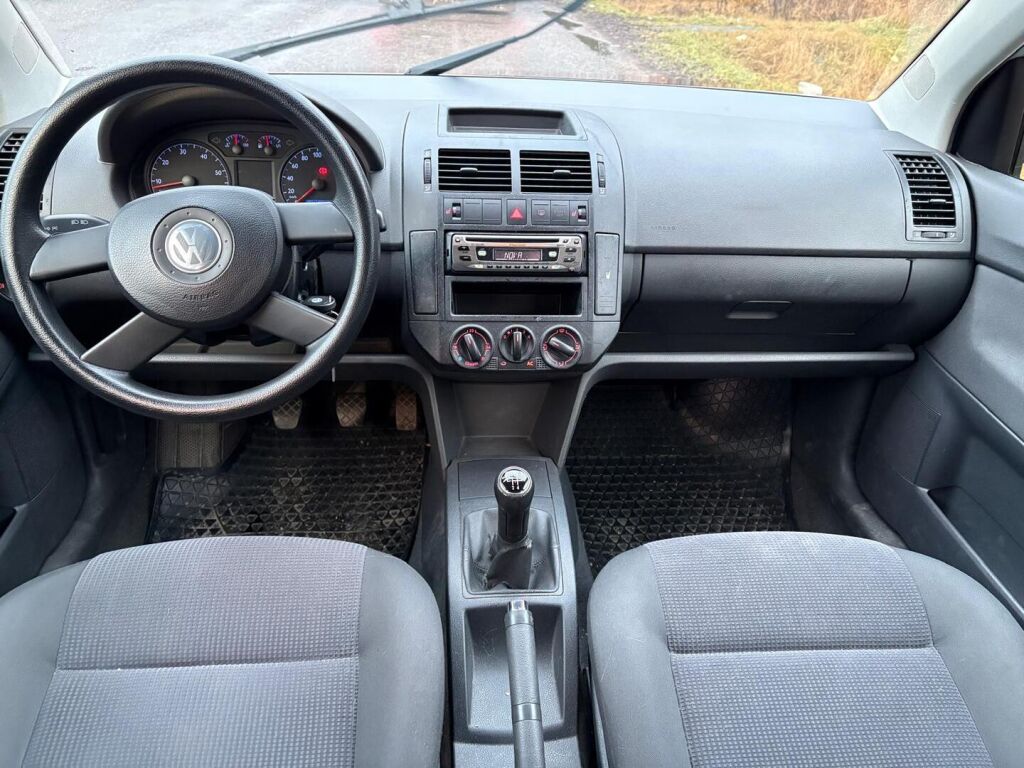 Volkswagen Polo 2003 Harmaa