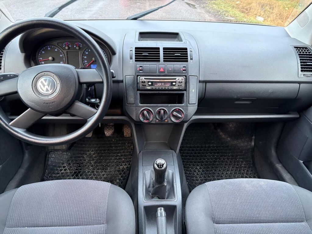 Volkswagen Polo 2003 Harmaa