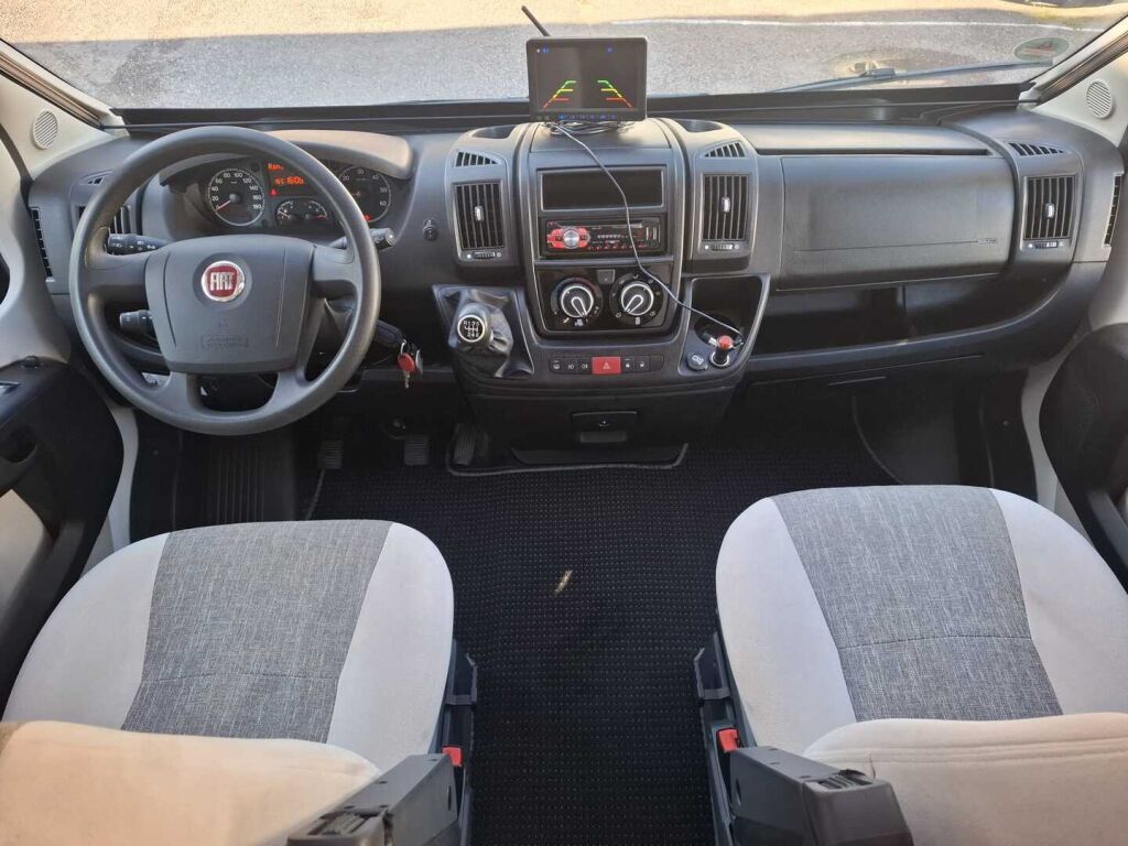 Rapido 691 T 2012 Valkoinen