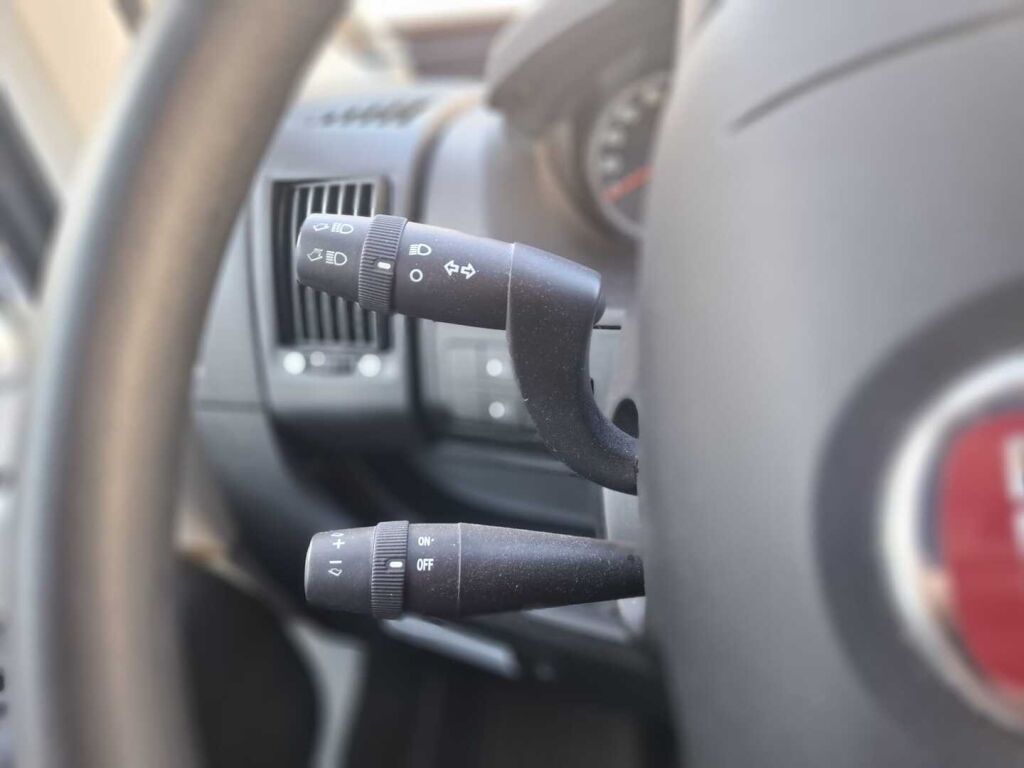 Rapido 691 T 2012 Valkoinen