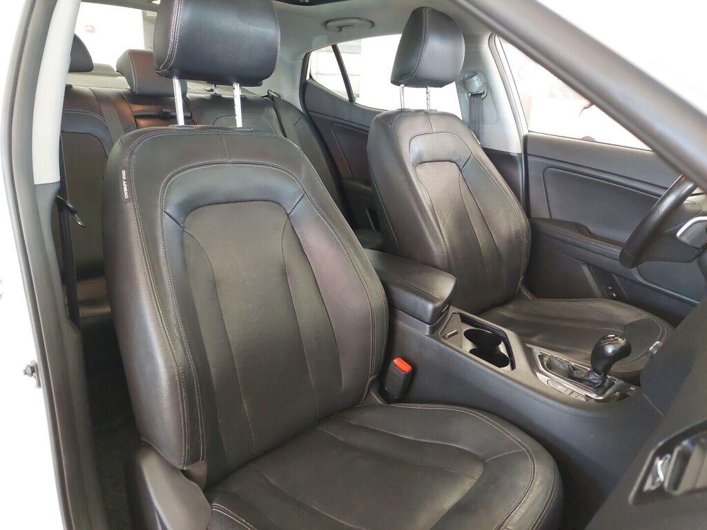 Kia Optima 2012 Valkoinen