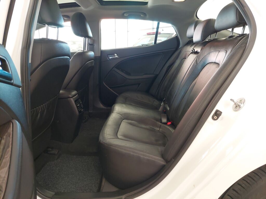 Kia Optima 2012 Valkoinen