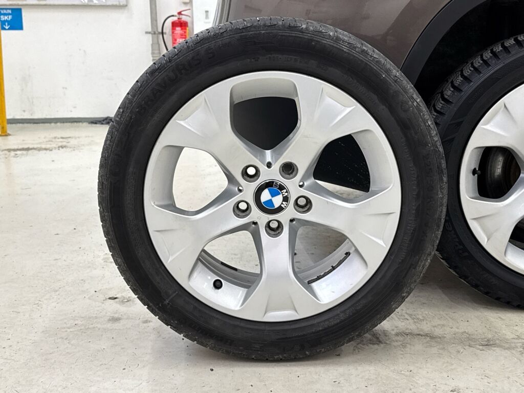 BMW X1 2012 Ruskea (beige)