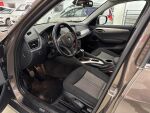 BMW X1 2012 Ruskea (beige)