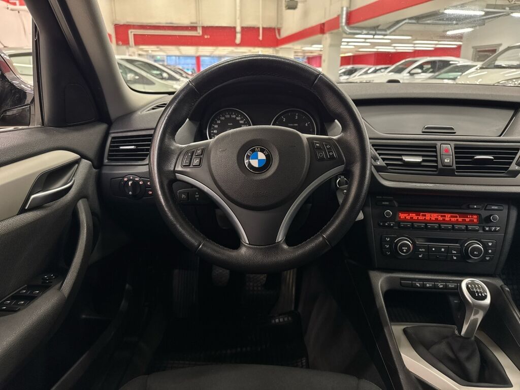 BMW X1 2012 Ruskea (beige)