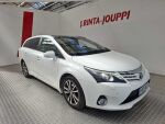 Toyota Avensis 2012 Valkoinen