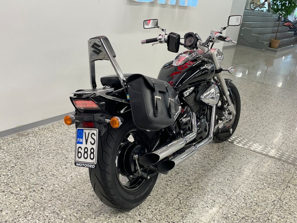 Suzuki INTRUDER 2007 Musta
