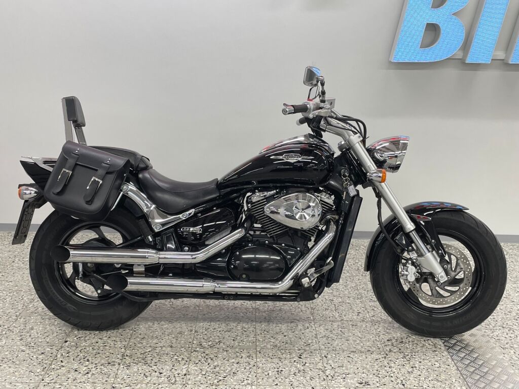 Suzuki INTRUDER 2007 Musta