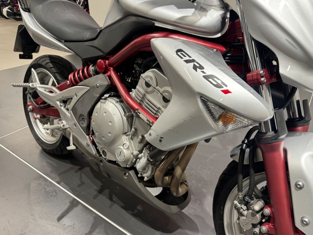 Kawasaki ER-6N 2007 