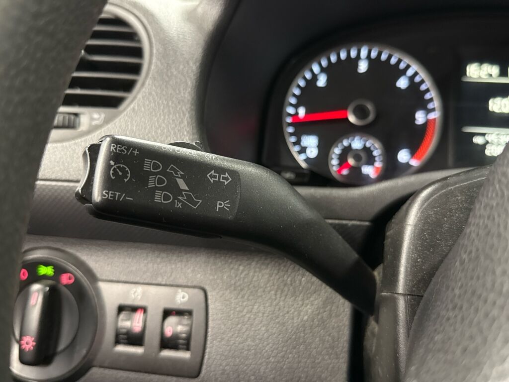 Volkswagen Caddy 2012 Harmaa