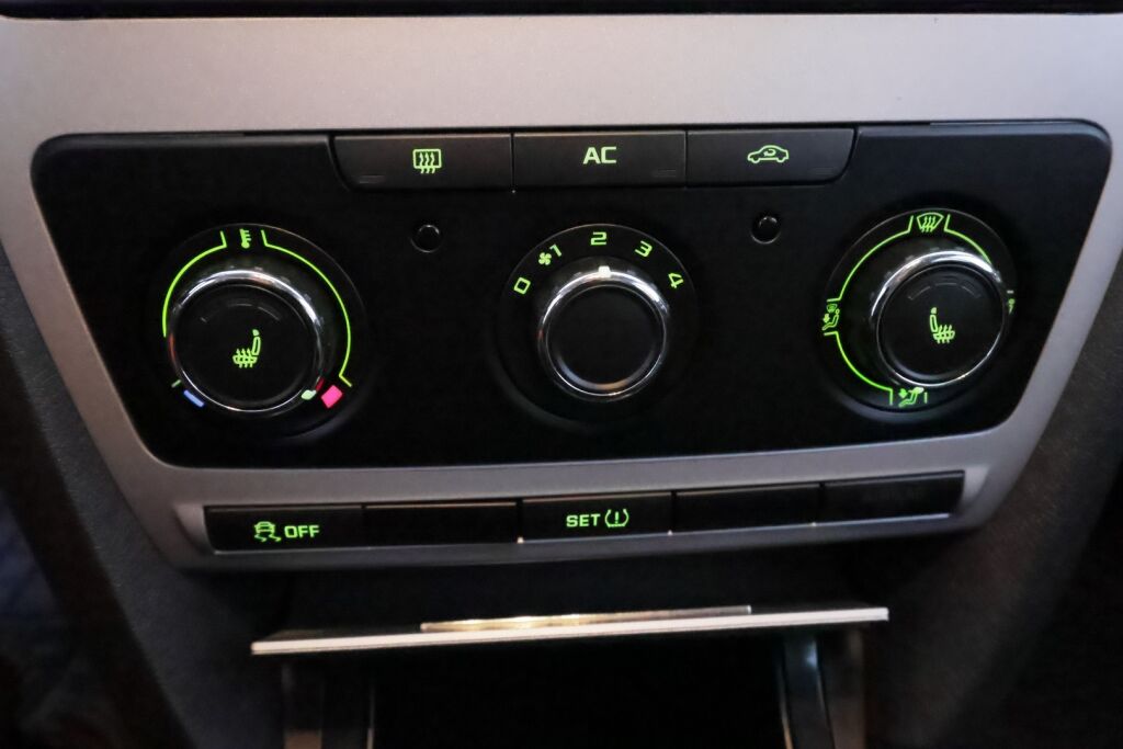 Skoda Octavia 2012 Vihreä