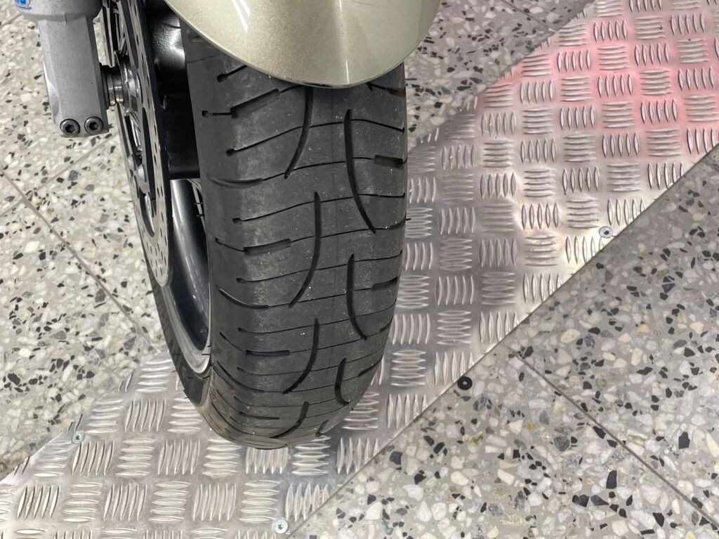 Yamaha FJR 2007 Harmaa