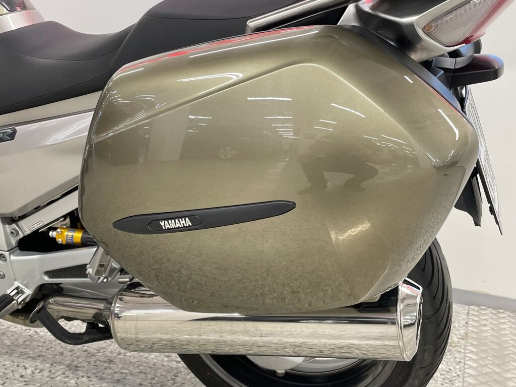 Yamaha FJR 2007 Harmaa